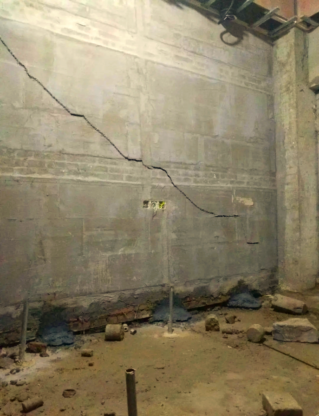 南阳社旗县房屋下沉加固